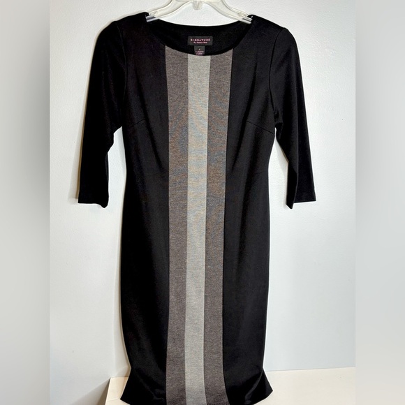 SIGNATURE BY ROBBIE BEE DRESS*** - Picture 1 of 4